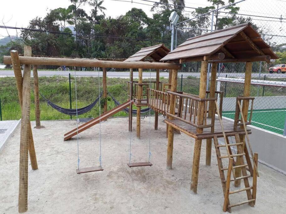 Apto Em Ubatuba Divisa Com A Praia De Itagua E Facil Acesso As Praias Fica Ao Lado Do Atacado Tenda Da Rodovia Rio Santos Екстериор снимка